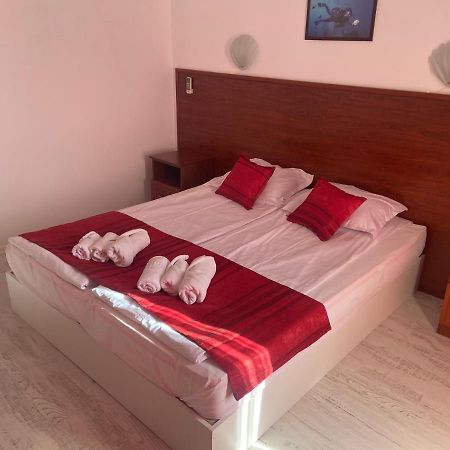 צרבו Ribarska Sreshta Family Hotel מראה חיצוני תמונה