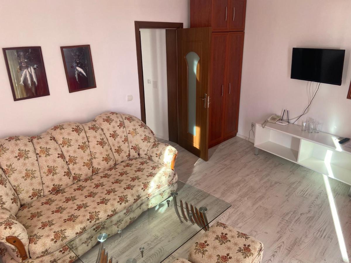 צרבו Ribarska Sreshta Family Hotel מראה חיצוני תמונה