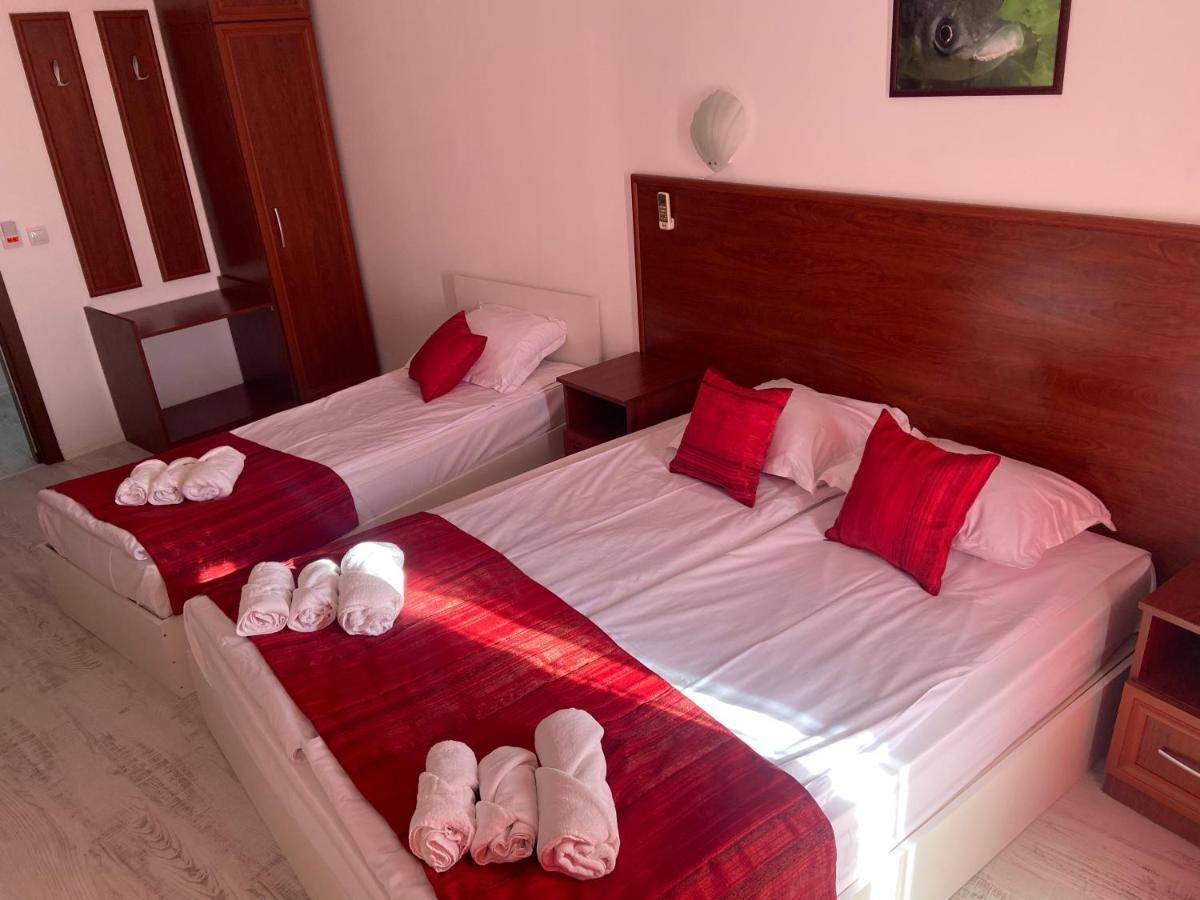 צרבו Ribarska Sreshta Family Hotel מראה חיצוני תמונה