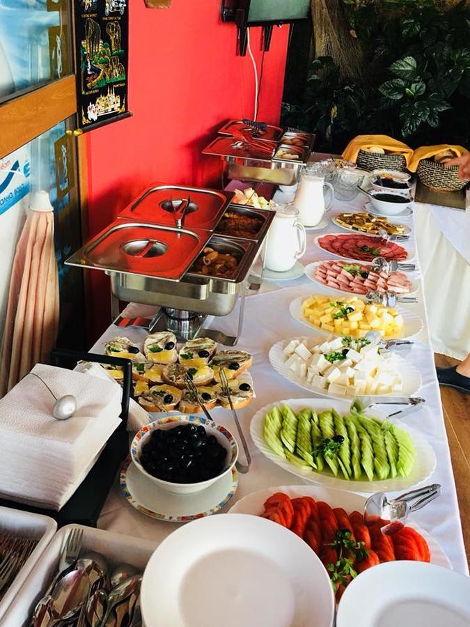 צרבו Ribarska Sreshta Family Hotel מראה חיצוני תמונה